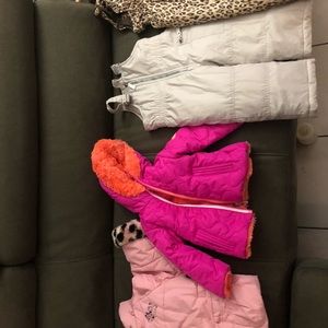 Snow clothes